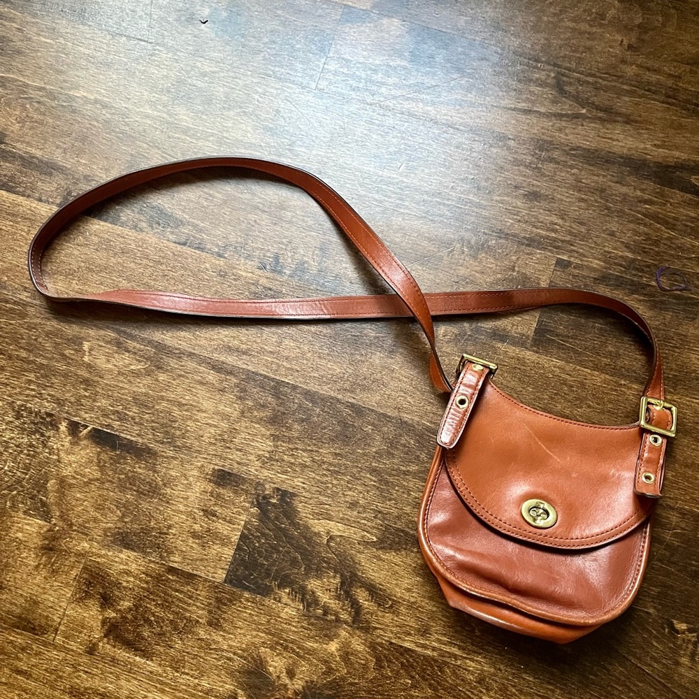 Coach tan leather crossbody